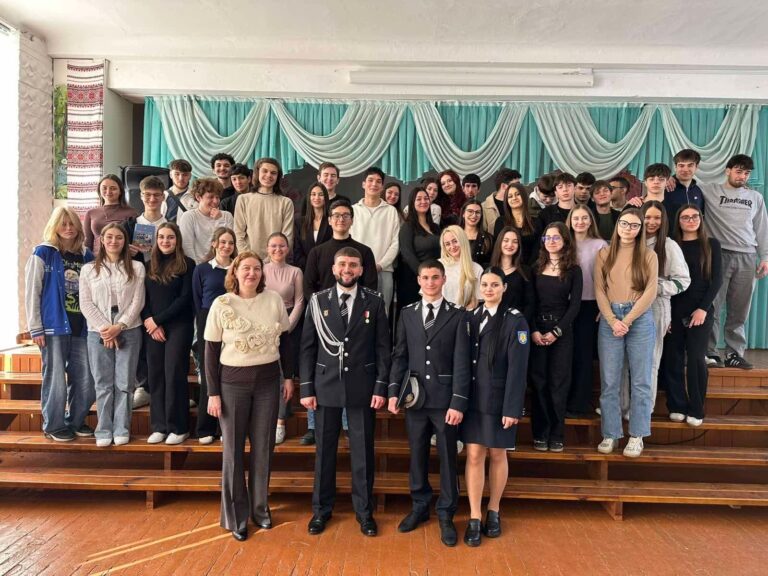 👮‍♂️🎓 Activitate de orientare profesională pentru elevii claselor a XII-a